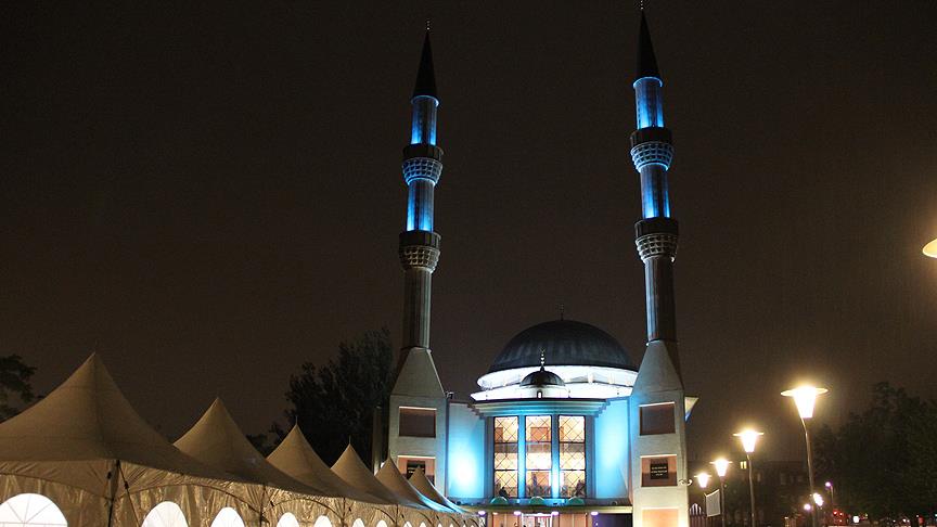 Hollanda'da ibadet yerleri için yeni düzenleme hazırlığı