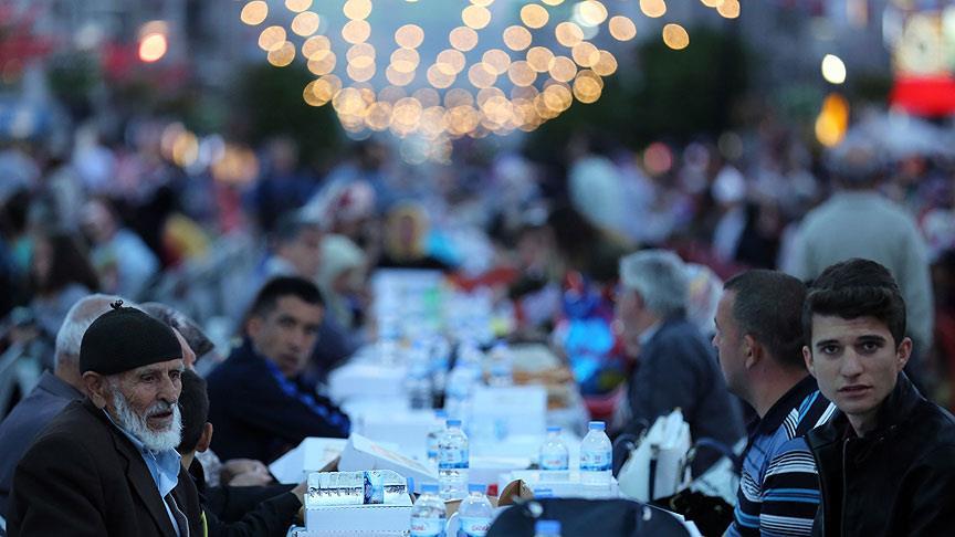 Ramazan sofraları binlerce kişiyi misafir edecek