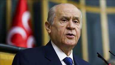 'Muhammed Ali derisinin rengini tartışanları yumruğunun parlaklığıyla uyardı'