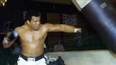 Muhammed Ali'nin ölümü spor dünyasını yasa boğdu