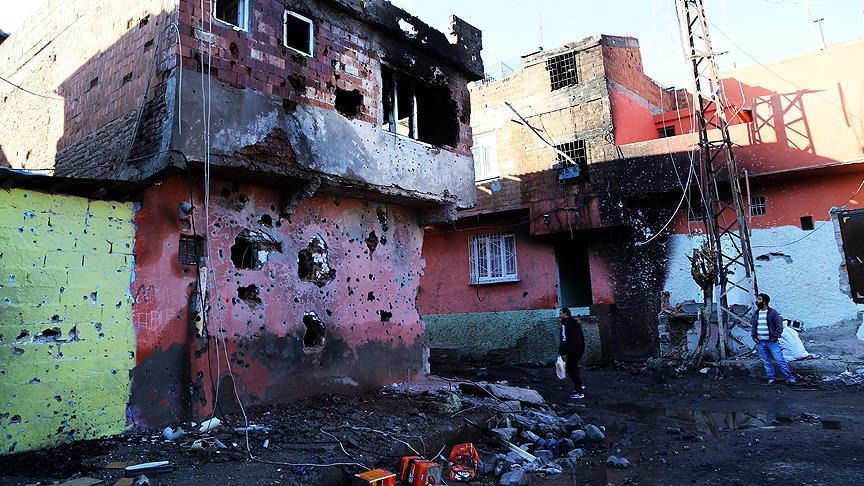 HAK-PAR: PKK, elini Kürt halkının yakasından çekmeli
