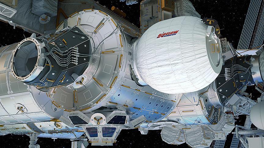 Astronotlar şişirilebilir yaşam kapsülüne girdiler