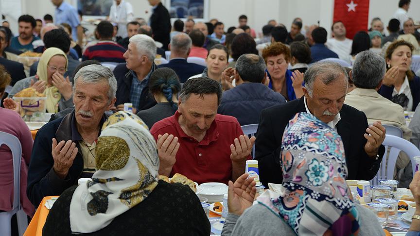 Alevi-Sünni kardeşlik iftarı