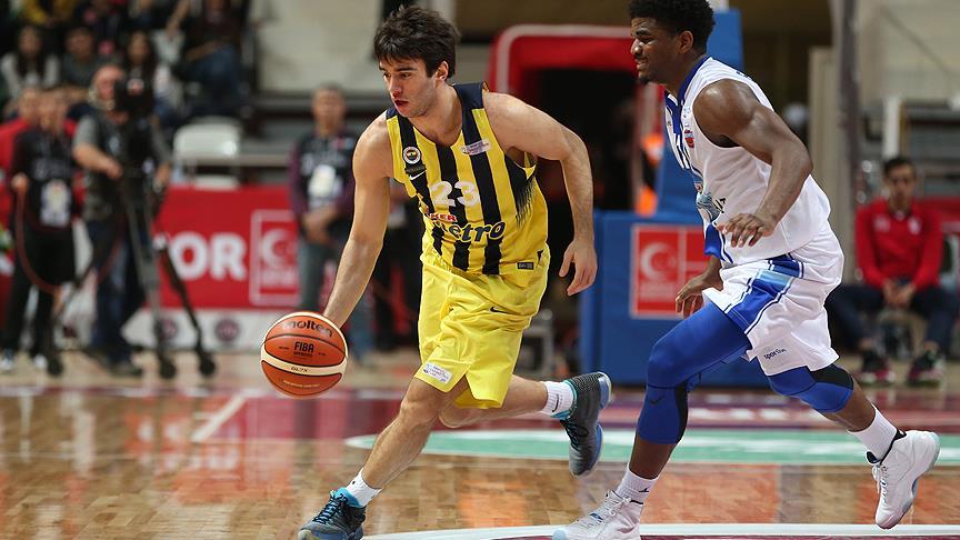 Fenerbahçe'nin genç basketbolcusu sakatlandı