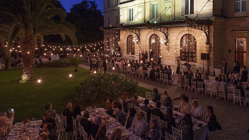 Fransız Sarayı'nda geleneksel iftar