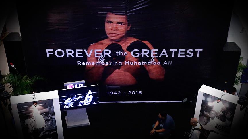 Efsanevi boksör Muhammed Ali toprağa verildi