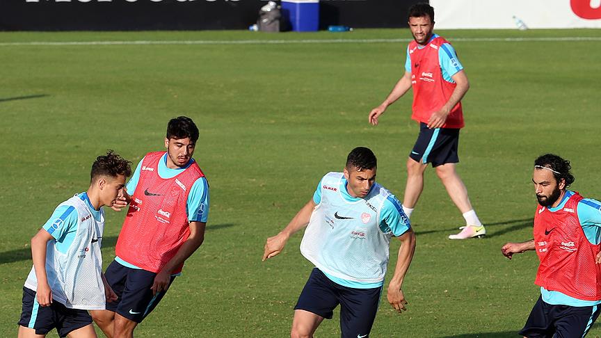 A Milli Takım'ın EURO 2016 öncesi bir günü böyle geçiyor