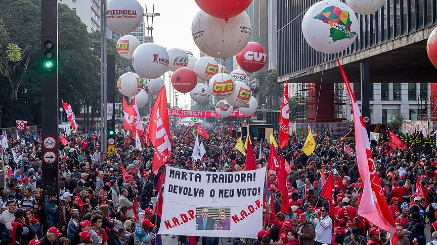 Brezilya'da geçici Devlet Başkanı Temer protesto edildi