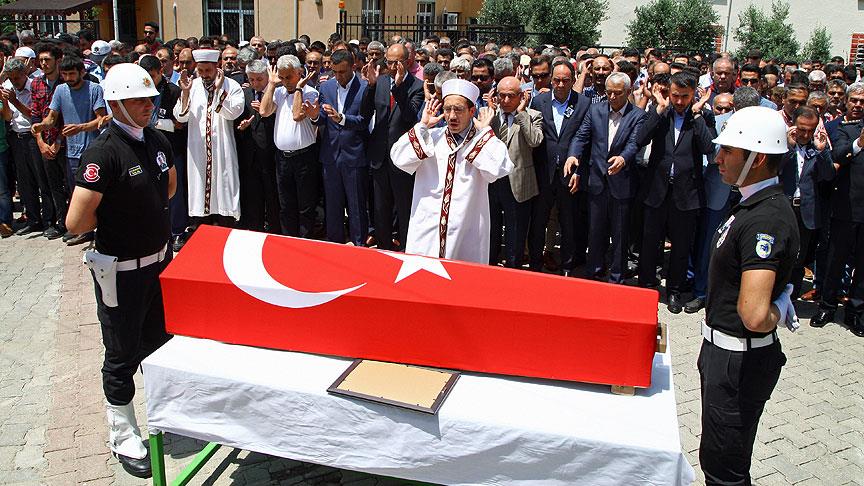 Şehit polis memuru Nihat Şener son yolculuğuna uğurlandı