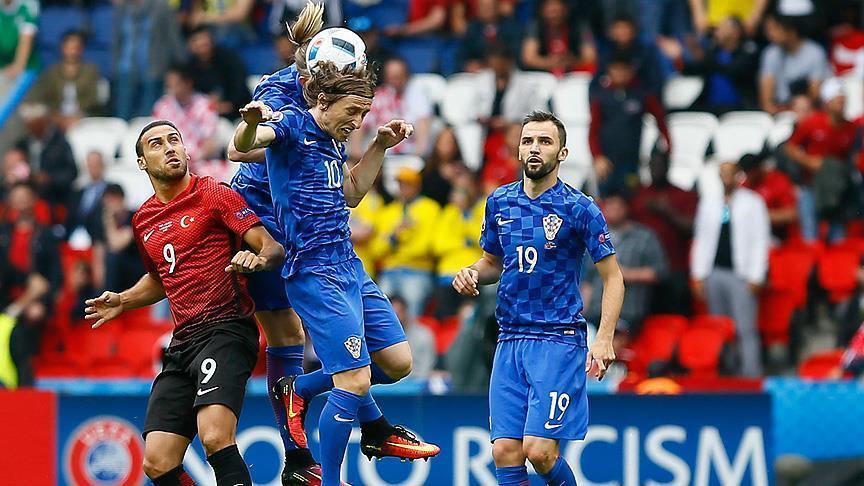 Euro 2016: First-half Croatian volley sinks Turkey