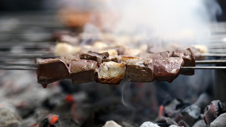 Şanlıurfa'da iftar ile sahur arasında 3 ton ciğer tüketiliyor