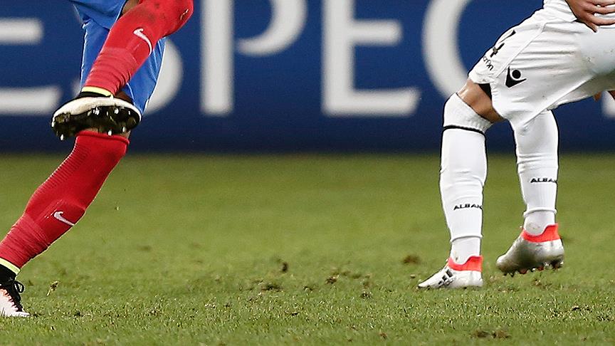 EURO 2016'da çim sorunu