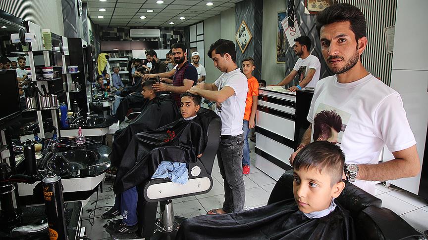 Başarılı öğrencilere ücretsiz tıraş
