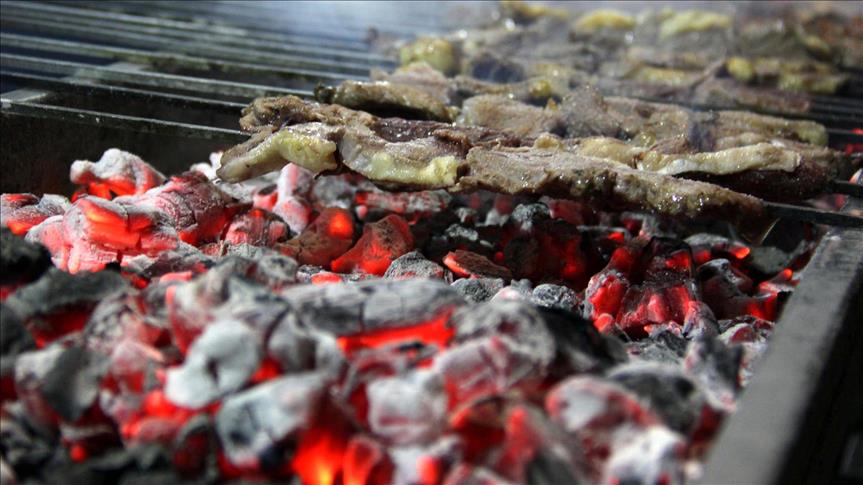 الكباب على السحور في أحضان قلعة عنتاب التركية