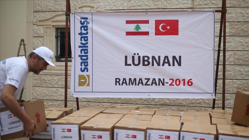 جمعية تركية تقدم مساعدات رمضانية للاجئين بلبنان