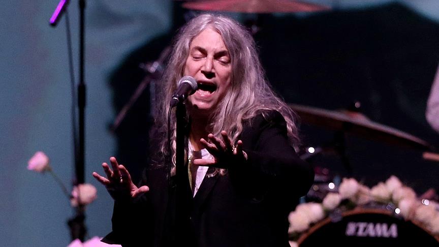 Patti Smith, İstanbul'da hayranlarıyla buluştu