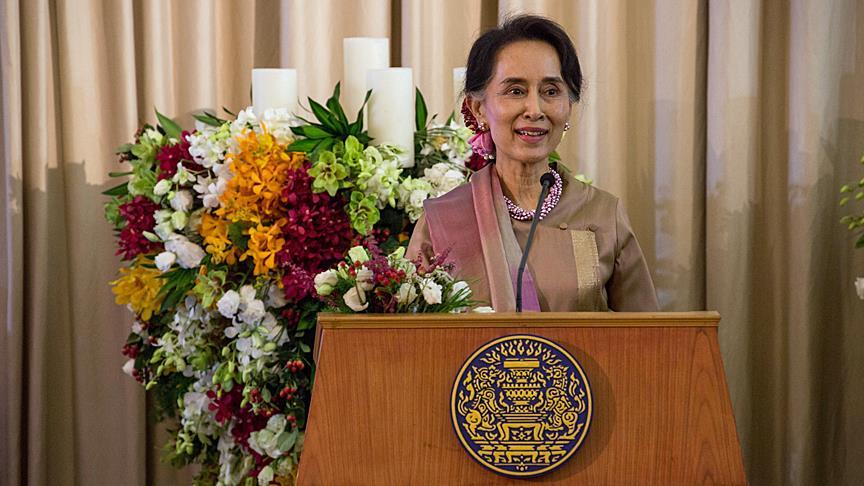 23 Thai officials removed from posts after Suu Kyi trip