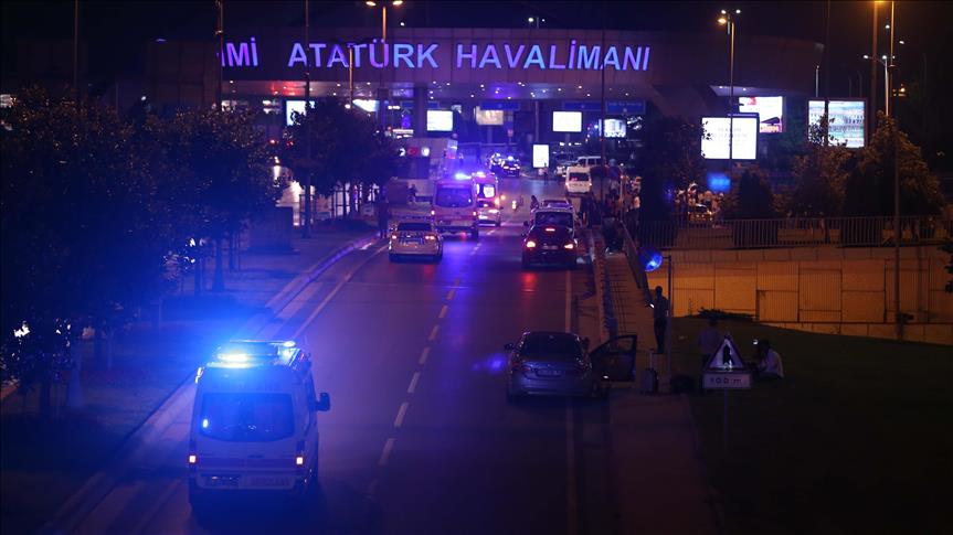 Attaque terroriste de l'aéroport Ataturk d'Istanbul: 10 morts et 20 blessés 