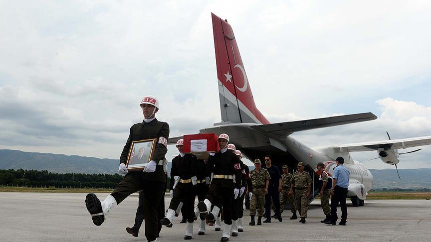 Uzman çavuşlar Kaya ve Ünal için tören düzenlendi