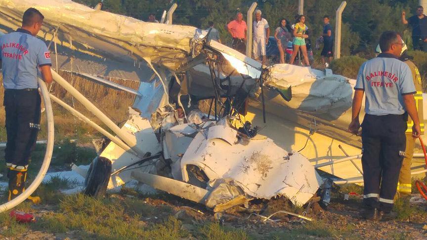 مصرع شخصين جرّاء سقوط طائرة تدريب غربي تركيا 
