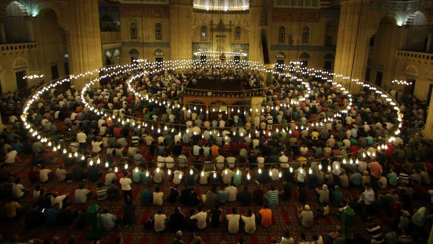 Muslims in Turkey observe Night of Power