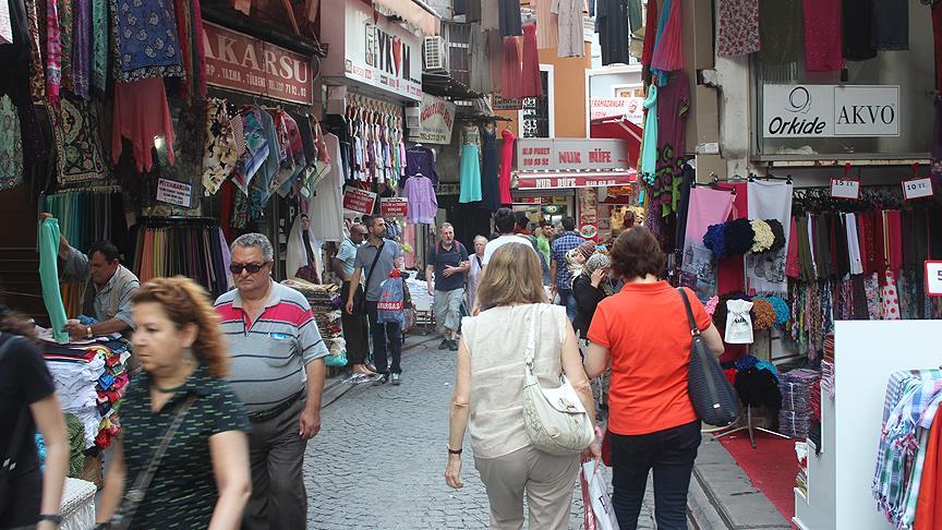 Çarşı pazarda bayram hareketliliği