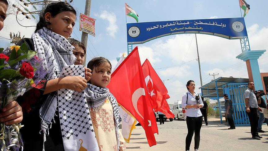 Arrivée à Gaza du premier camion d’aide turque provenant du "Lady Leyla"