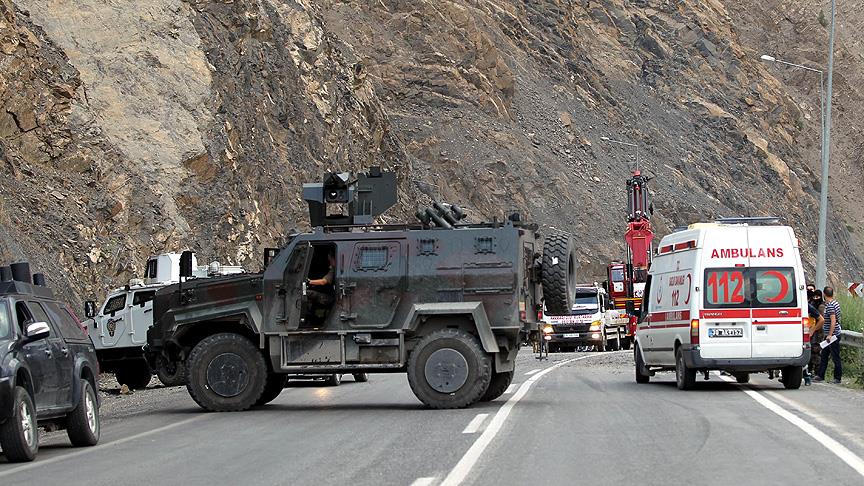 Zırhlı polis aracı kaza yaptı: 7 yaralı