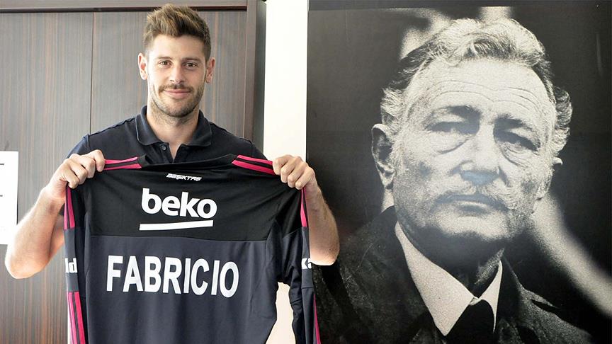 Beşiktaş'ın yeni kalecisi Fabricio: Beşiktaş taraftarının karşısına çıkmak için sabırsızlanıyorum