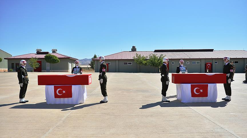 Şehit Algın ve Arslan için tören düzenlendi