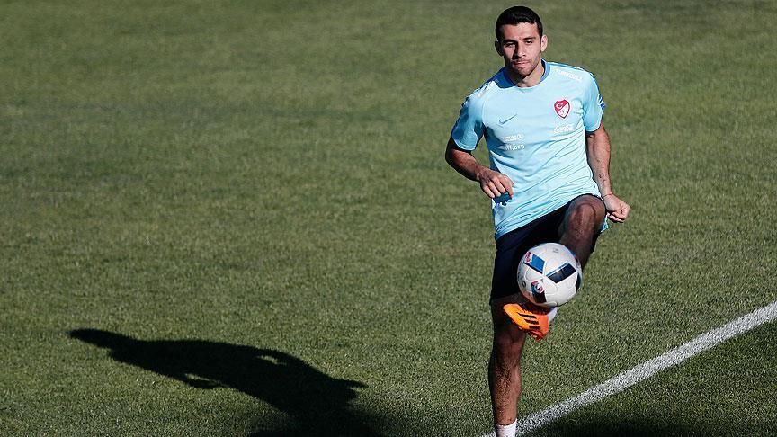 Beşiktaş'ta İsmail Köybaşı ile yollar ayrıldı