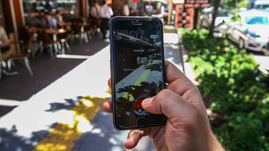 Pokemon GO çizgi film karakterlerini sokağa taşıdı
