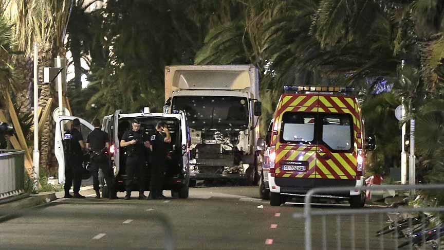 World reacts to terror attack in France