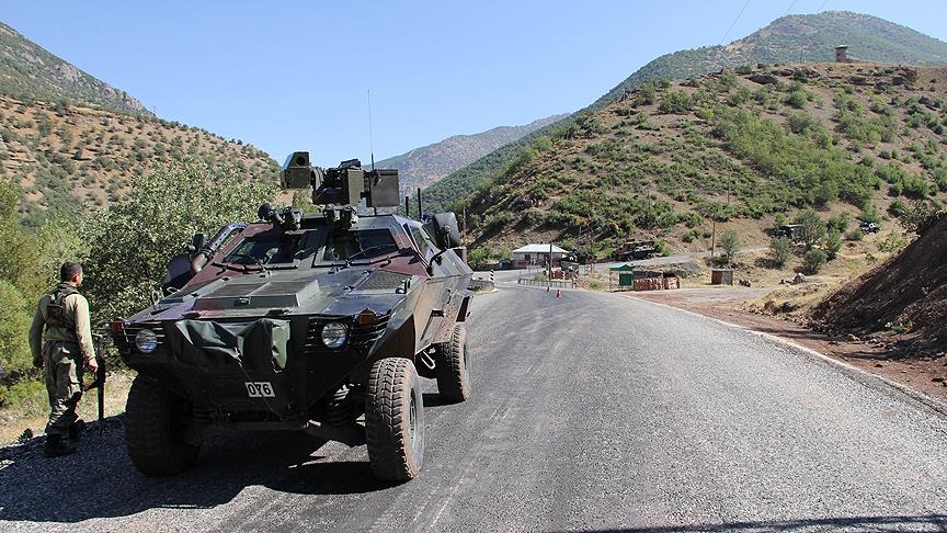 Tunceli'de karakola bomba yüklü araçla saldırı