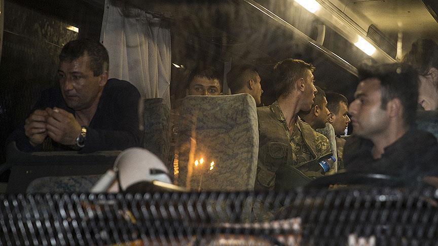 754 TSK mensubu gözaltına alındı