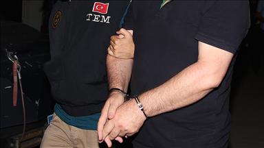 İstanbul'da gözaltındaki bin 300 kişinin işlemleri sürüyor