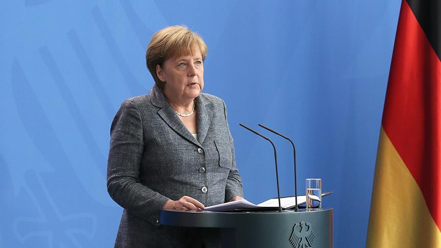 Almanya Başbakanı Merkel: Darbe girişimi kabul edilemez
