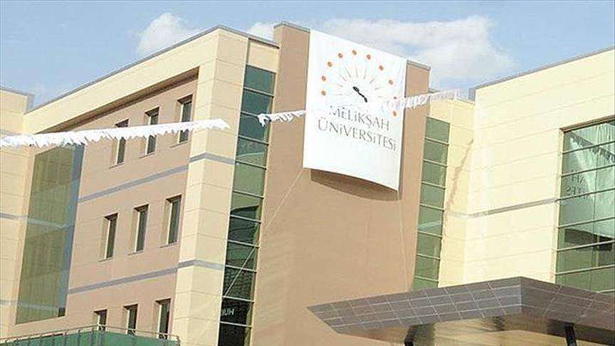 Melikşah Üniversitesi Rektörü görevinden uzaklaştırıldı