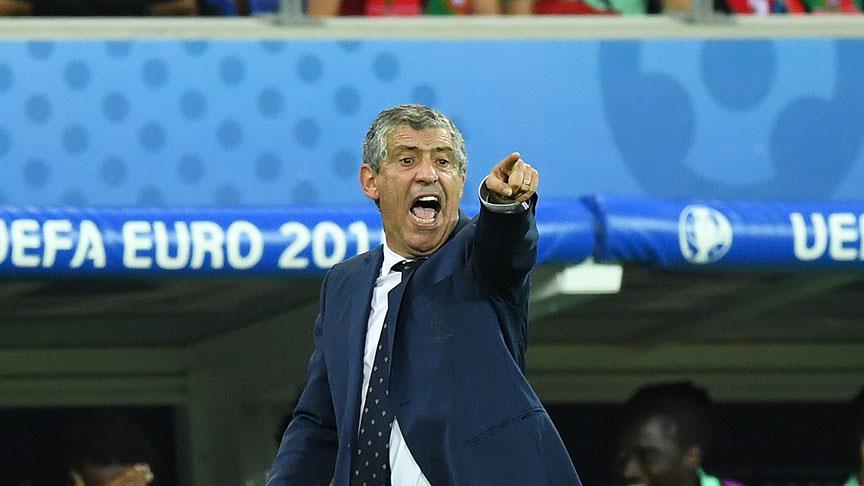 Portekiz Fernando Santos'un sözleşmesini uzattı