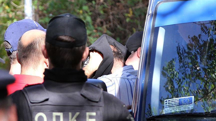 Стали известны имена восьми беглых турецких военных