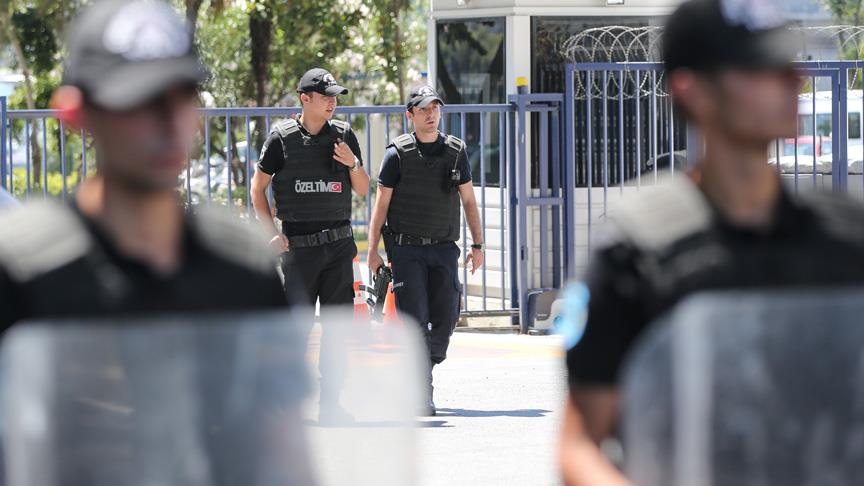 Adana İl Jandarma Komutanlığında arama yapıldı