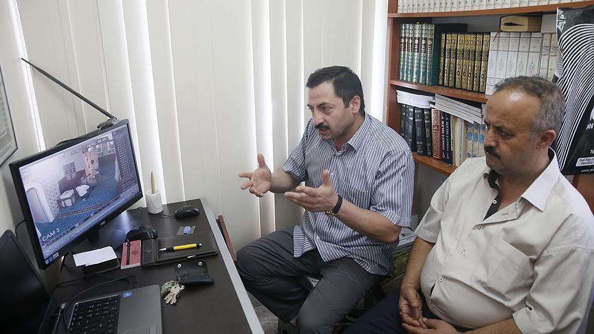 Sela okuyan imama ve cemaatine palayla saldırı