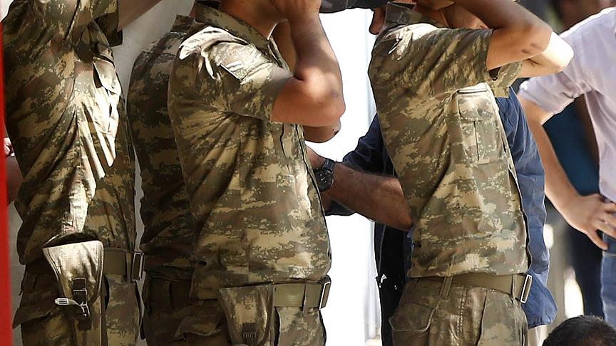 FETÖ/PDY üyesi zanlının 3 oğlu rütbeli asker çıktı