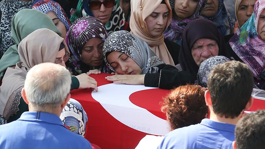 Türkiye'nin 'kahraman sivil şehitleri' oldular 