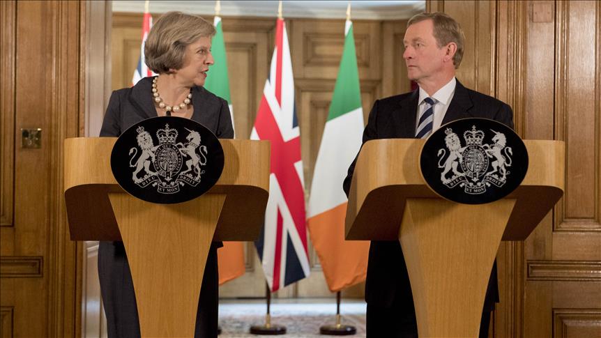 No UK-Irish ‘hard border’, leaders pledge