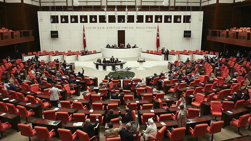 Meclis FETÖ'nün darbe girişimini araştıracak