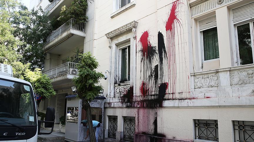Anarchists throw paint at Turkish Embassy in Athens