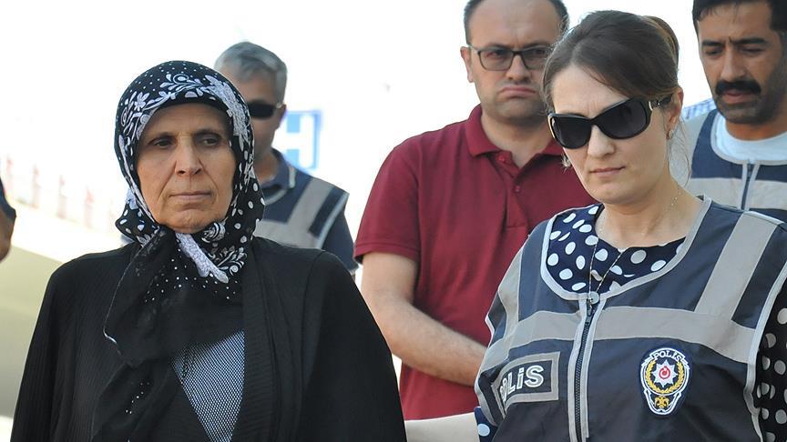 Kayseri'deki FETÖ soruşturmasında aranan Aliye Boydak adliyede