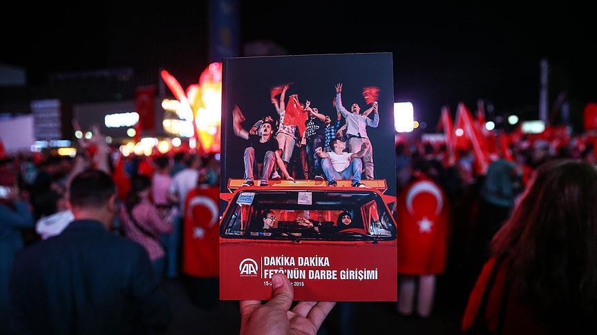 Книга АА о попытке военного переворота в Турции распространена в зарубежных СМИ