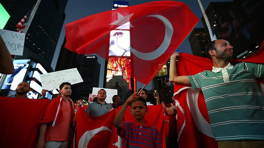 Turks in NYC protest against Gulen